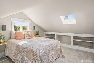 9547 Wallingford Ave N, Seattle, WA 98103 - Photo 24