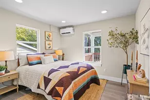 9547 Wallingford Ave N, Seattle, WA 98103 - Photo 8