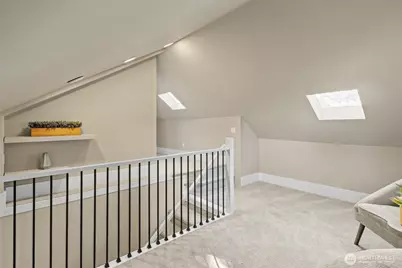 9547 Wallingford Avenue N, Seattle, WA 98103 - Photo 20