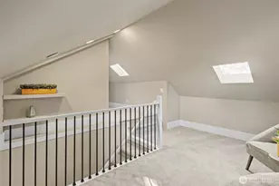 9547 Wallingford Ave N, Seattle, WA 98103 - Photo 20