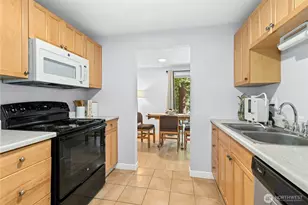 20030 66th Pl W, Lynnwood, WA 98036 - Photo 4