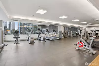 820 Blanchard Street #904, Seattle, WA 98121 - Photo 20