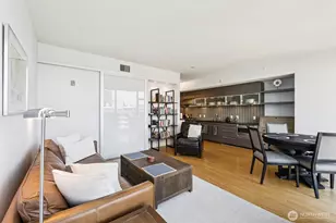 820 Blanchard St, Seattle, WA 98121 - Photo 4