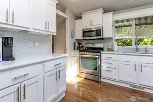 2101 S 324th St, Federal Way, WA 98003 - Photo 10