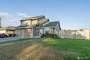 1221 S Lakeland Dr, Moses Lake, WA 98837 - Photo 1