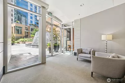 10650 NE 9th Place #521, Bellevue, WA 98004 - Photo 4