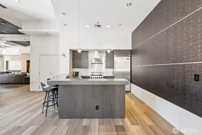 10650 NE 9th Place #521, Bellevue, WA 98004 - Photo 30