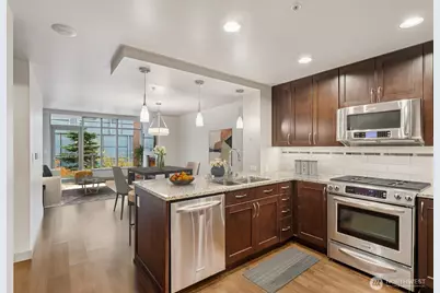 10650 NE 9th Place #521, Bellevue, WA 98004 - Photo 12