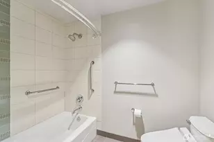 10650 NE 9th Pl, Bellevue, WA 98004 - Photo 26