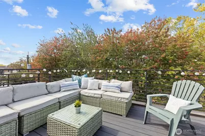 716 11th Avenue E #A, Seattle, WA 98102 - Photo 18