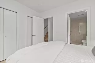 716 11th Ave E, Seattle, WA 98102 - Photo 12