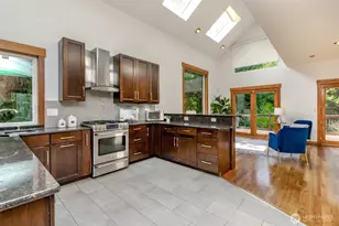 1618 Pear St NE, Olympia, WA 98506 - Photo 4