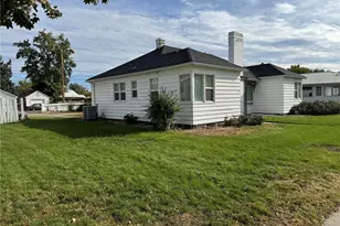 317 Ash St S, Omak, WA 98841 - Photo 1