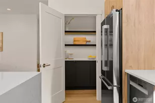 7335 & 7335B 21st Ave NE, Seattle, WA 98115 - Photo 6