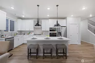 17511 SE 254th St, Covington, WA 98042 - Photo 4