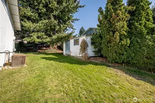 1810 9th St NE, East Wenatchee, WA 98802 - Photo 34