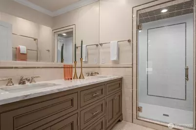 718 E Aloha Street #10, Seattle, WA 98102 - Photo 34