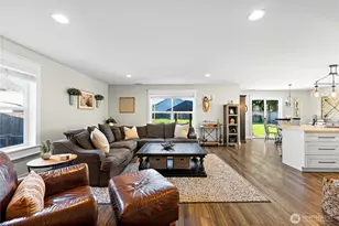 11107 212th St E, Graham, WA 98338 - Photo 10