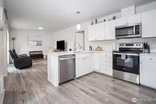 324 6th St, Vader, WA 98593 - Photo 8