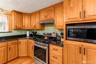 273702 Hwy 101, Sequim, WA 98382 - Photo 10