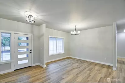 1000 Barbara Lane, Centralia, WA 98531 - Photo 2