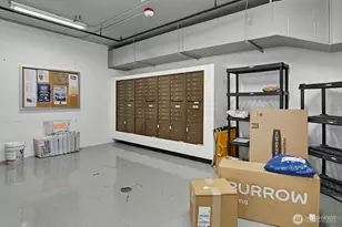 1105 Spring St, Seattle, WA 98104 - Photo 20