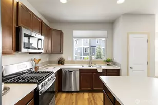 1060 Banyan St, Bremerton, WA 98310 - Photo 12