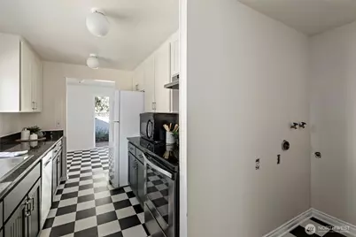 1930 Fir Woods Place, Oak Harbor, WA 98277 - Photo 10