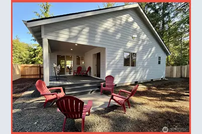 611 Weatherwax Loop NE, Ocean Shores, WA 98569 - Photo 8