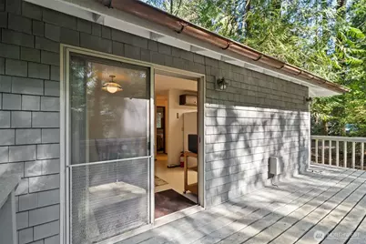 625 E Pointes Drive W, Shelton, WA 98584 - Photo 1