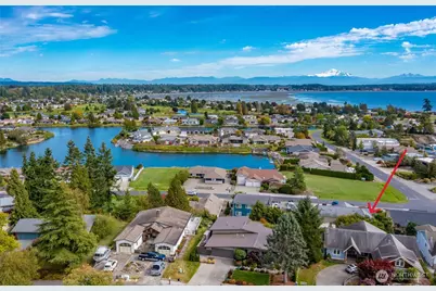 8124 Comox Rd, Blaine, WA 98230 - Photo 2