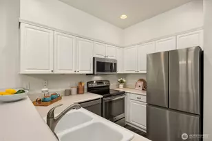 1800 NE 40th St, Renton, WA 98056 - Photo 10