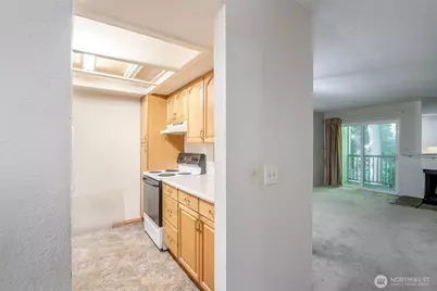 33021 18th Place S #E205, Federal Way, WA 98003 - Photo 6