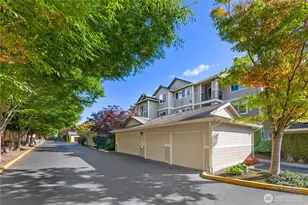 107 164th St SE, Bothell, WA 98012 - Photo 2