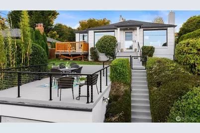 3257 37th Avenue SW, Seattle, WA 98126 - Photo 2