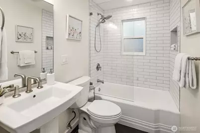 3257 37th Avenue SW, Seattle, WA 98126 - Photo 16