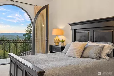 20615 NE 16th Street, Sammamish, WA 98074 - Photo 28