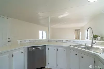 1908 W Marina Drive #9, Moses Lake, WA 98837 - Photo 16