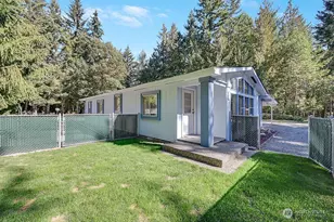 100 Crestview Dr, Port Angeles, WA 98362 - Photo 2