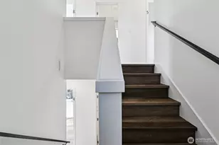 5259 Brooklyn Ave NE, Seattle, WA 98105 - Photo 18