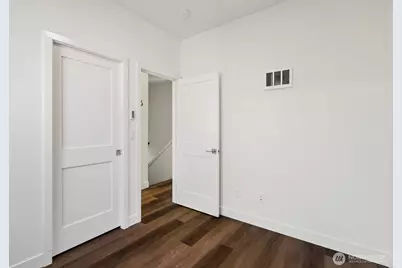 5259 Brooklyn Avenue NE, Seattle, WA 98105 - Photo 22