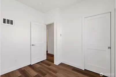 5259 Brooklyn Avenue NE, Seattle, WA 98105 - Photo 20