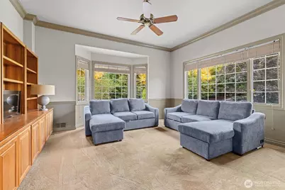 3829 E Lake Sammamish Shore Lane SE, Sammamish, WA 98075 - Photo 22