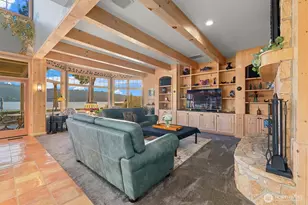 3829 E Lake Sammamish Shore Ln SE, Sammamish, WA 98075 - Photo 12