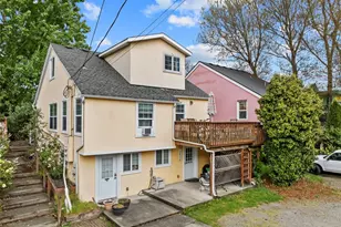 7842 Lake City Way NE, Seattle, WA 98115 - Photo 2