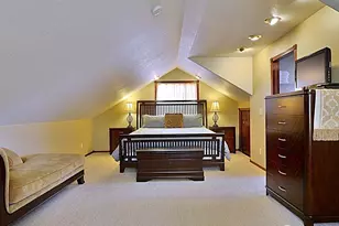 7842 Lake City Way NE, Seattle, WA 98115 - Photo 10