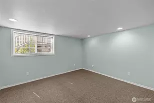 7842 Lake City Way NE, Seattle, WA 98115 - Photo 30