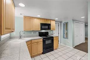 7842 Lake City Way NE, Seattle, WA 98115 - Photo 20