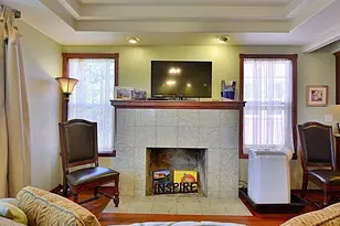 7842 Lake City Way NE, Seattle, WA 98115 - Photo 8