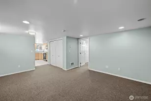 7842 Lake City Way NE, Seattle, WA 98115 - Photo 28